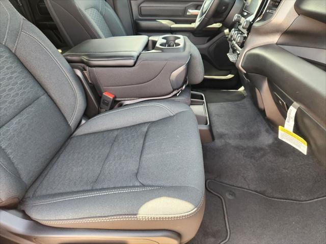 2026 RAM Ram 1500 RAM 1500 EXPRESS QUAD CAB 4X2 6'4' BOX