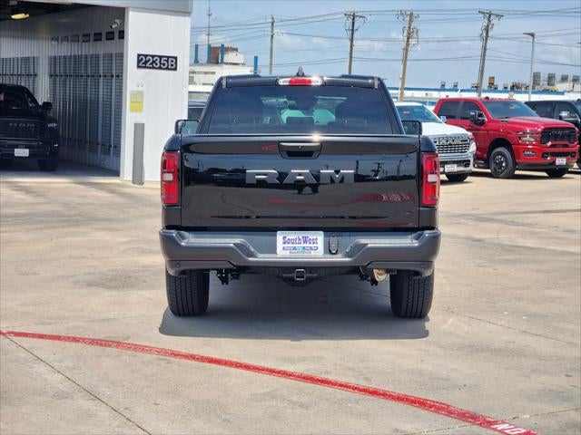 2026 RAM Ram 1500 RAM 1500 TRADESMAN QUAD CAB 4X2 6'4' BOX