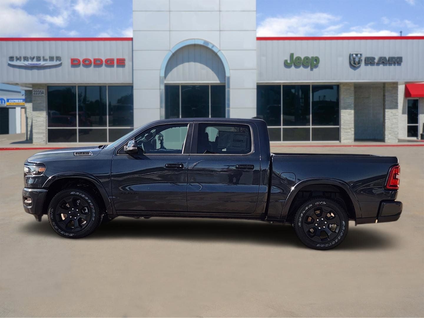 2026 RAM Ram 1500 RAM 1500 LONE STAR CREW CAB 4X4 5'7' BOX