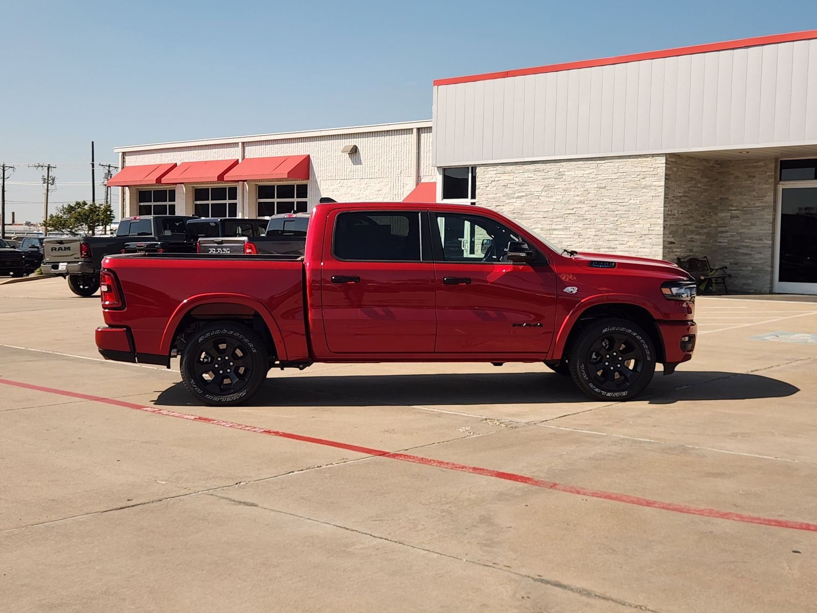 2026 RAM Ram 1500 RAM 1500 LONE STAR CREW CAB 4X4 5'7' BOX