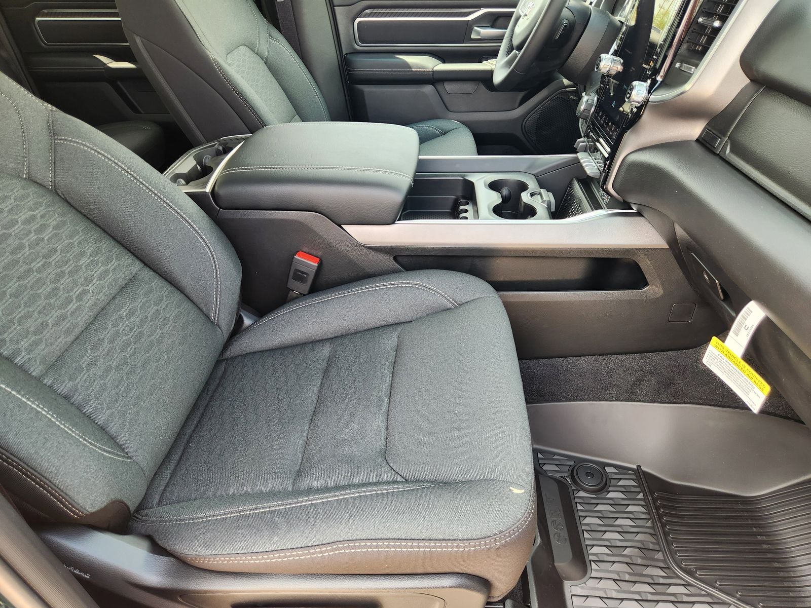 2026 RAM Ram 1500 RAM 1500 LONE STAR CREW CAB 4X4 5'7' BOX