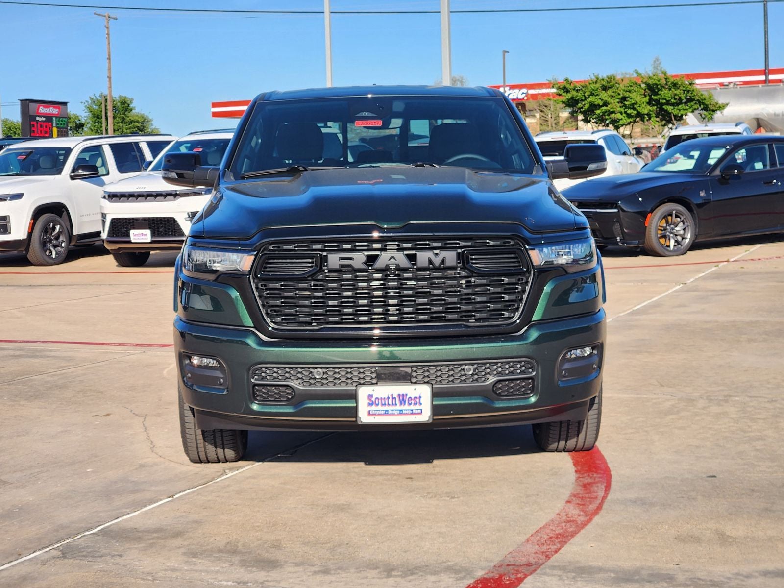 2026 RAM Ram 1500 RAM 1500 LONE STAR CREW CAB 4X4 5'7' BOX