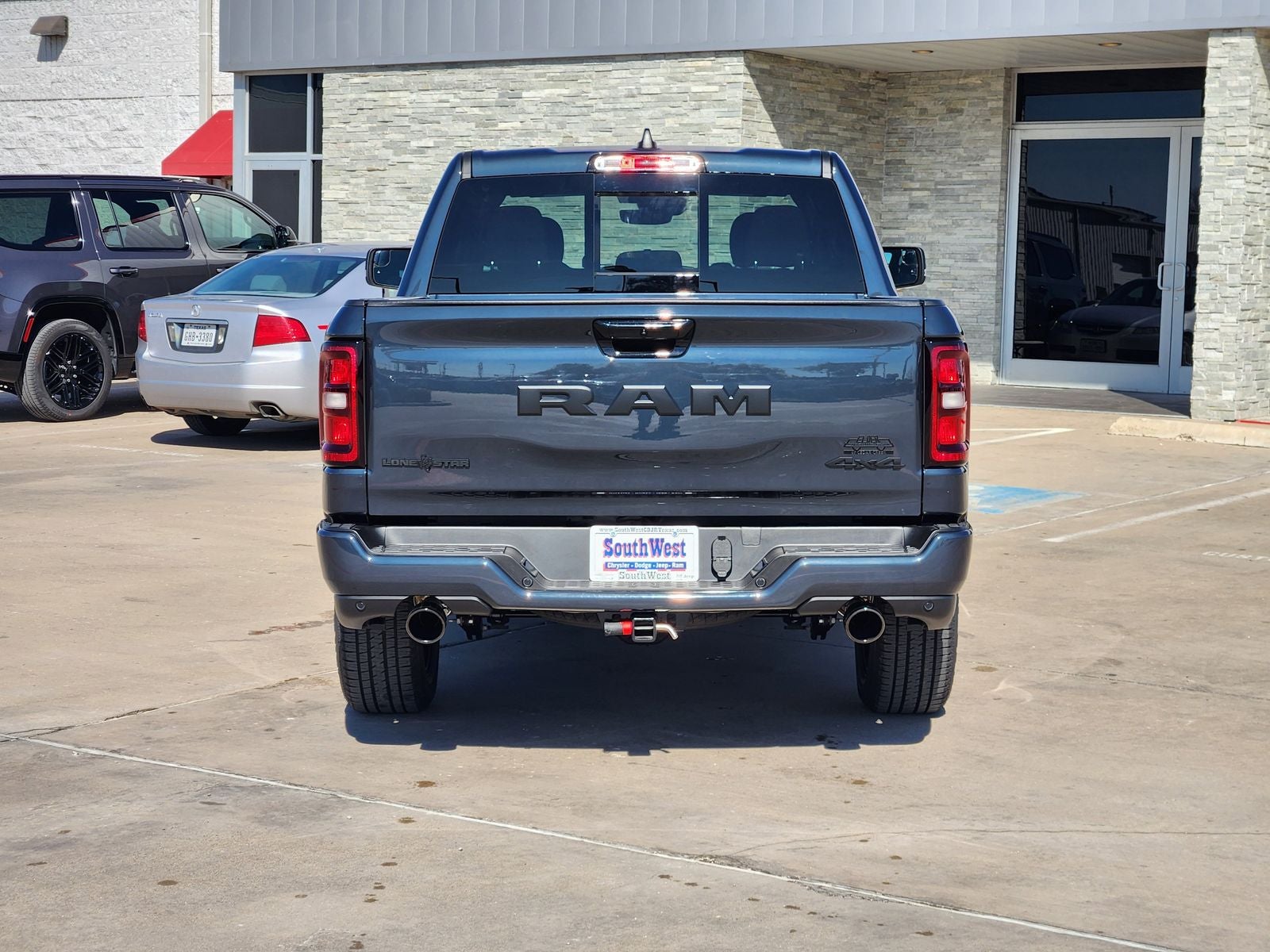2026 RAM Ram 1500 RAM 1500 LONE STAR CREW CAB 4X4 5'7' BOX