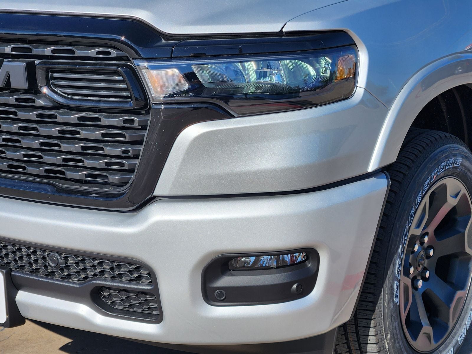 2026 RAM Ram 1500 RAM 1500 LONE STAR CREW CAB 4X4 5'7' BOX