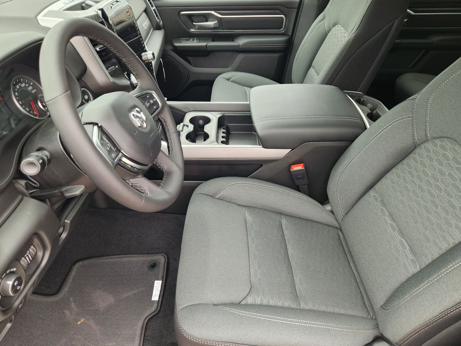 2026 RAM Ram 1500 RAM 1500 LONE STAR CREW CAB 4X4 5'7' BOX