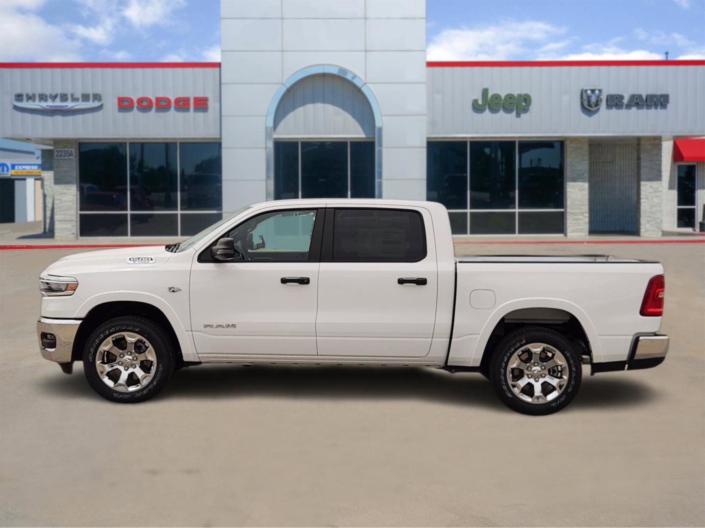 2026 RAM Ram 1500 RAM 1500 LONE STAR CREW CAB 4X4 5'7' BOX