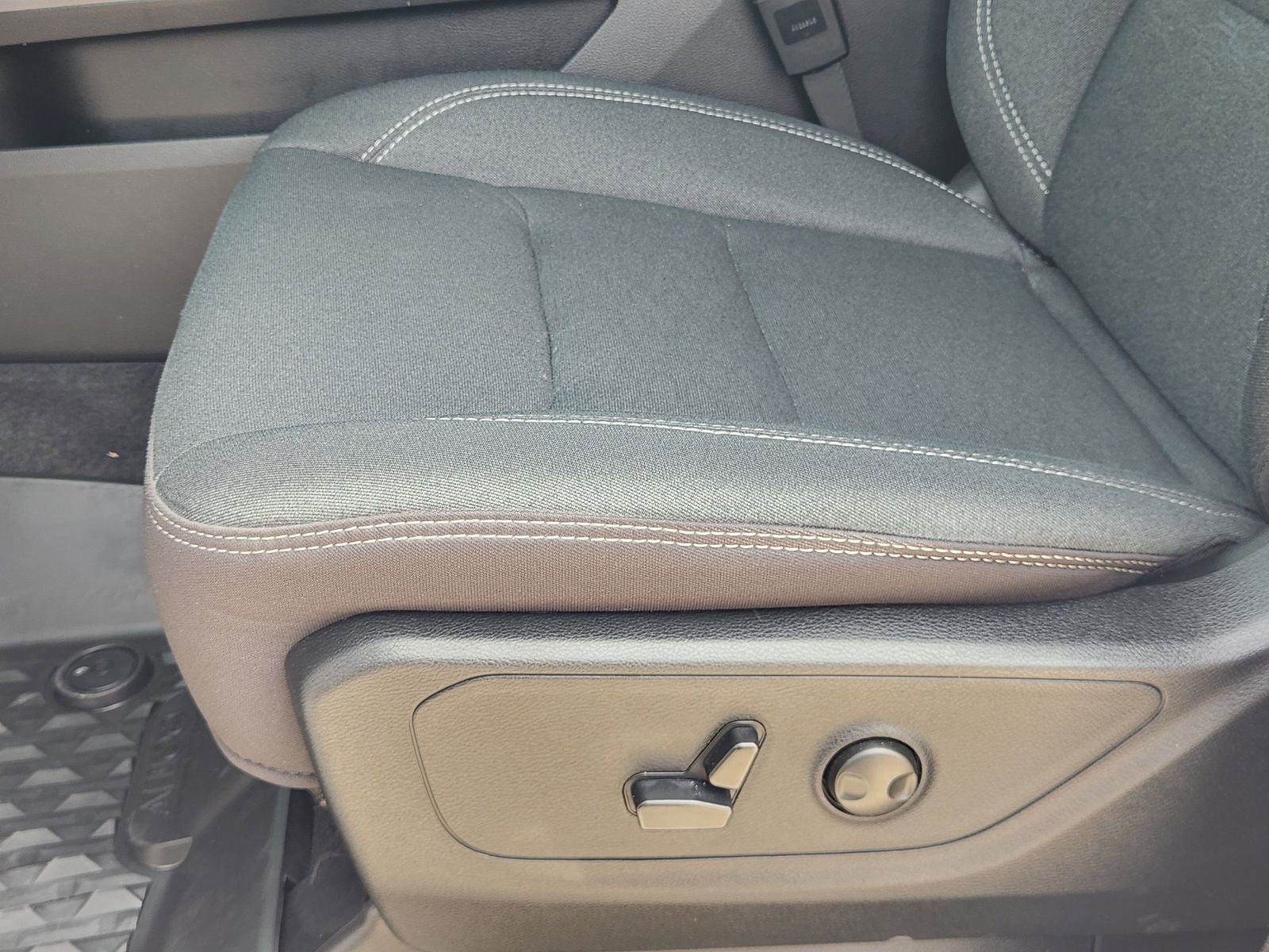 2026 RAM Ram 1500 Lone Star Crew Cab 4x4 5'7' Box