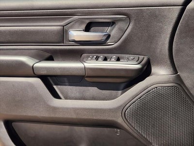2027 RAM Ram 1500 RAM 1500 EXPRESS CREW CAB 4X4 5'7' BOX