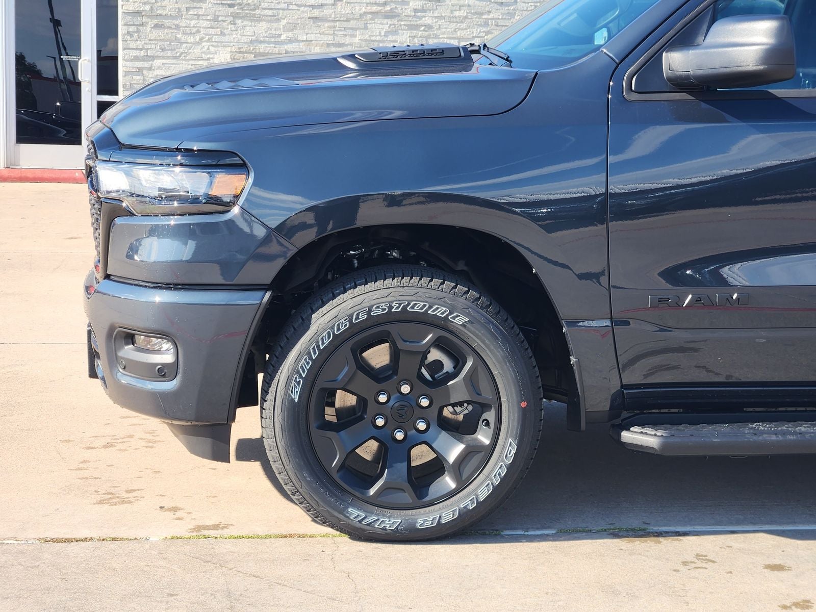 2026 RAM Ram 1500 RAM 1500 EXPRESS CREW CAB 4X4 5'7' BOX