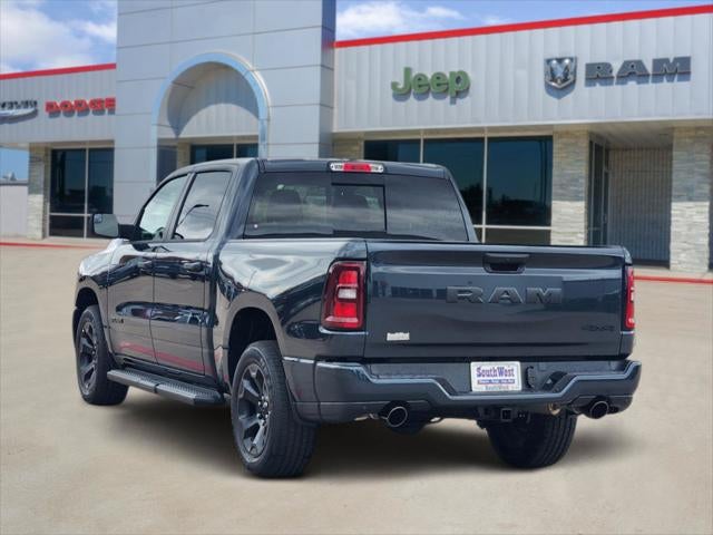 2027 RAM Ram 1500 RAM 1500 EXPRESS CREW CAB 4X4 5'7' BOX