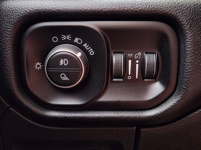 2020 RAM Ram 1500 Laramie Crew Cab 4x4 5'7' Box