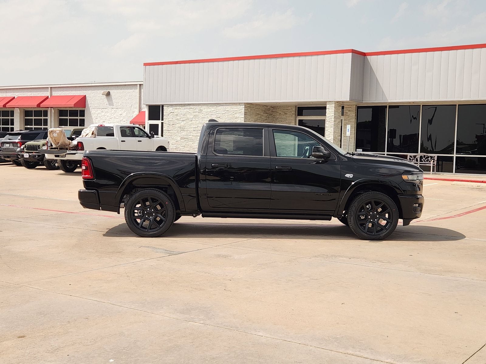 2026 RAM Ram 1500 RAM 1500 LARAMIE CREW CAB 4X4 5'7' BOX