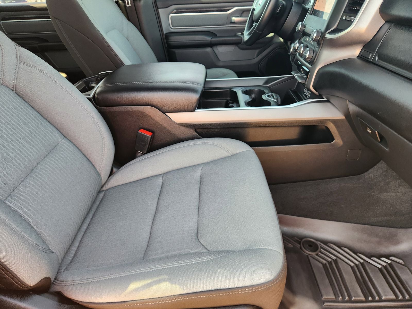 2023 RAM Ram 1500 Big Horn Crew Cab 4x4 6'4' Box