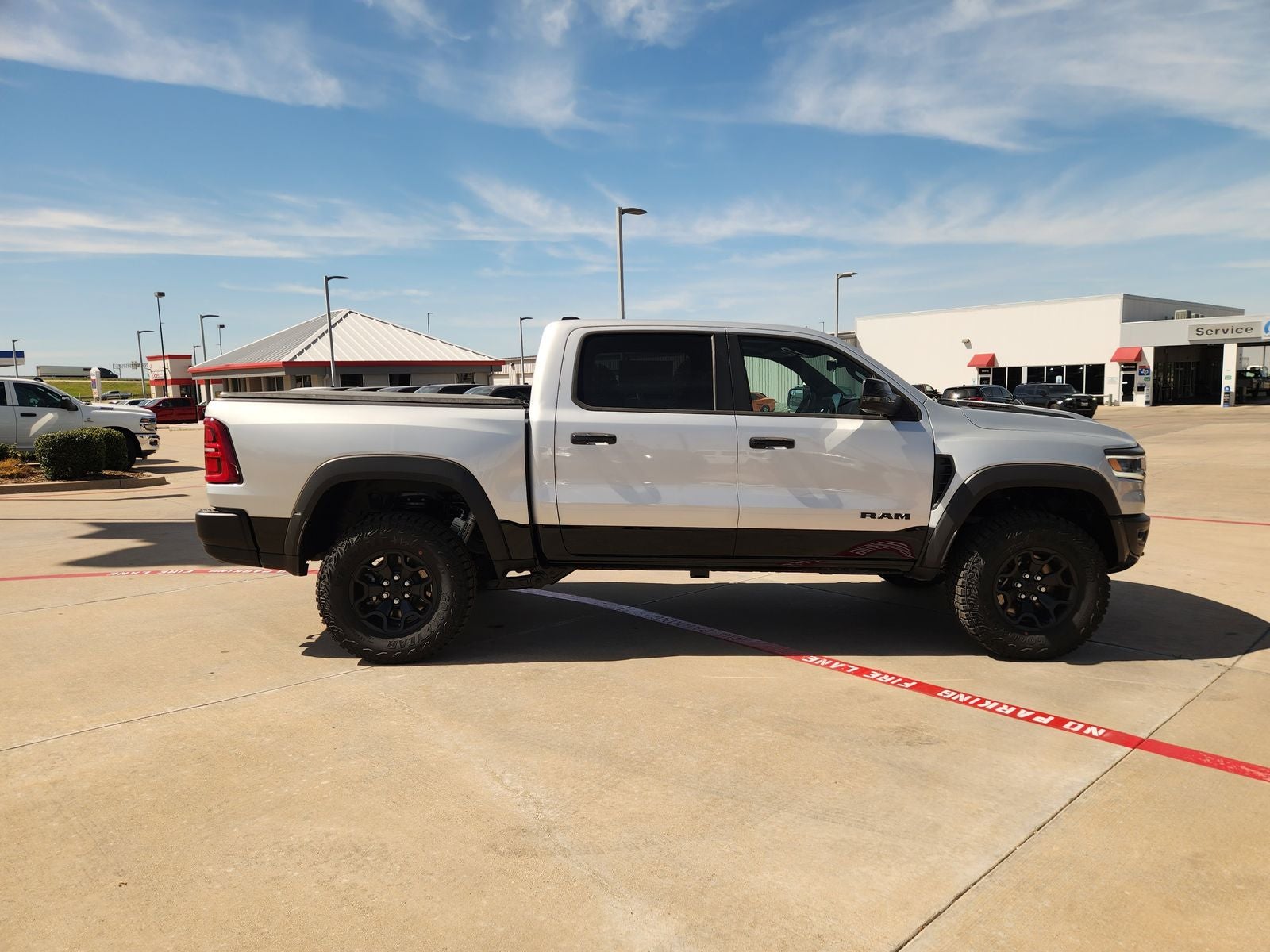 2026 RAM Ram 1500 RAM 1500 RHO CREW CAB 4X4 5'7' BOX