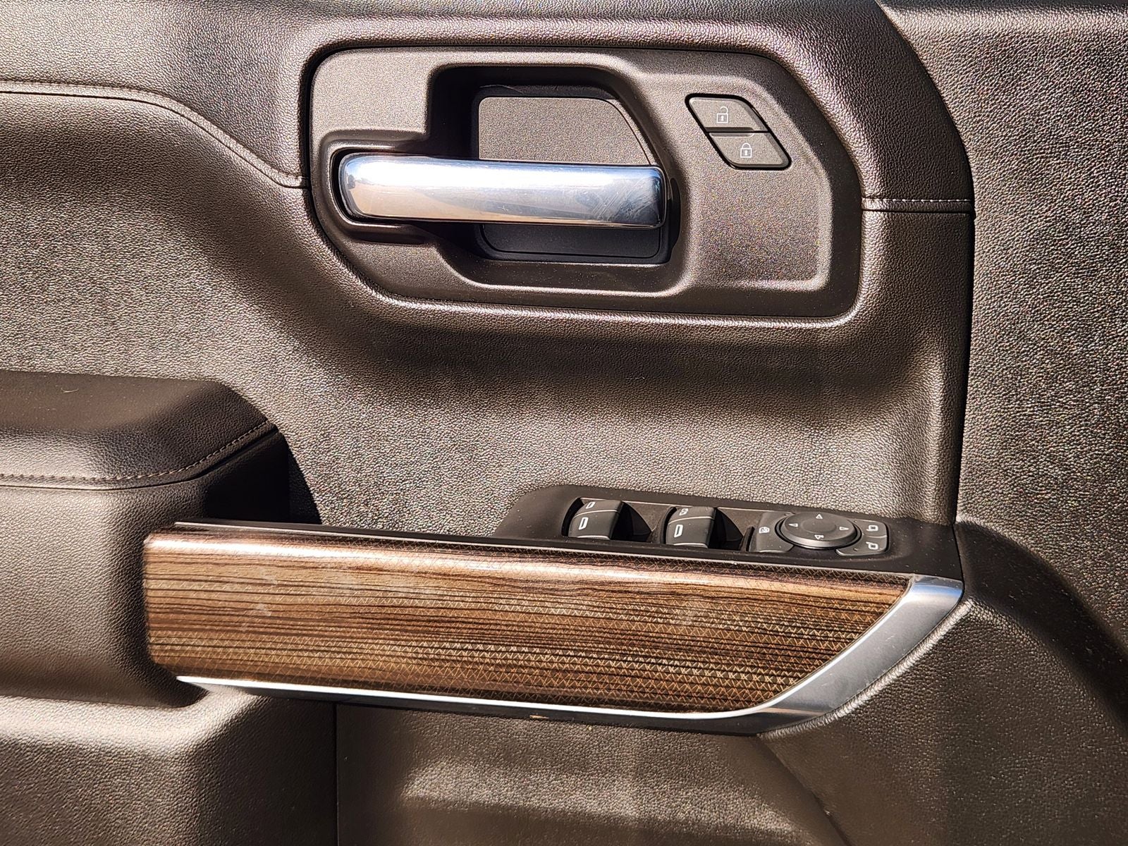 2022 Chevrolet Silverado 1500 LTD 4WD Crew Cab Short Bed LT