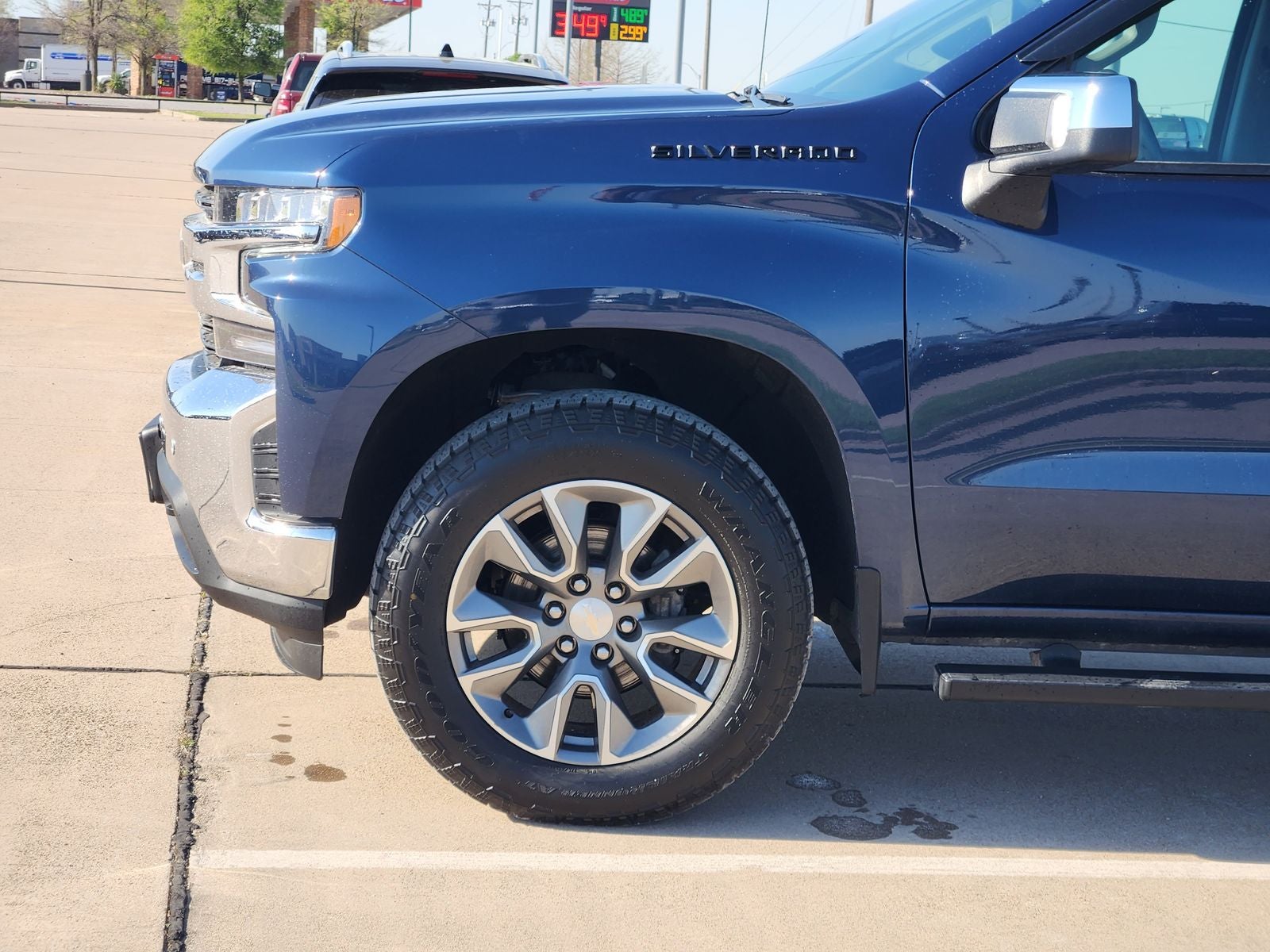 2022 Chevrolet Silverado 1500 LTD 4WD Crew Cab Short Bed LT