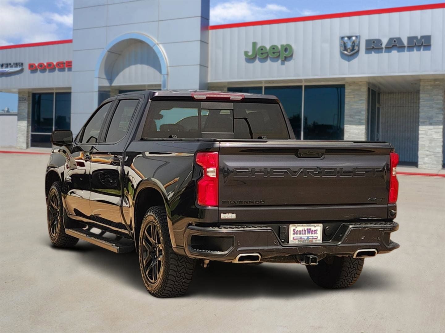 2023 Chevrolet Silverado 1500 4WD Crew Cab Short Bed RST