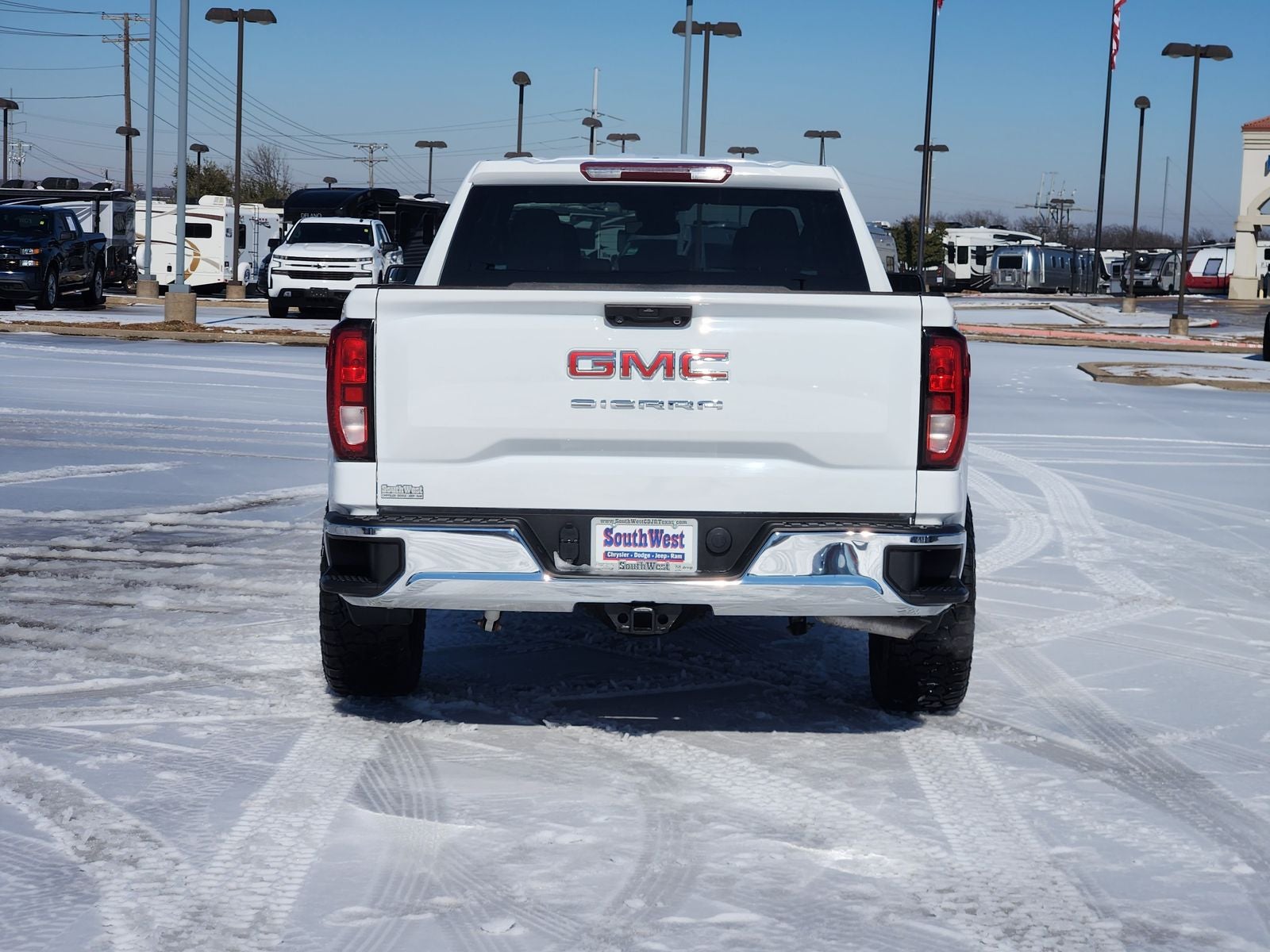 2023 GMC Sierra 1500 4WD Double Cab Standard Box Pro