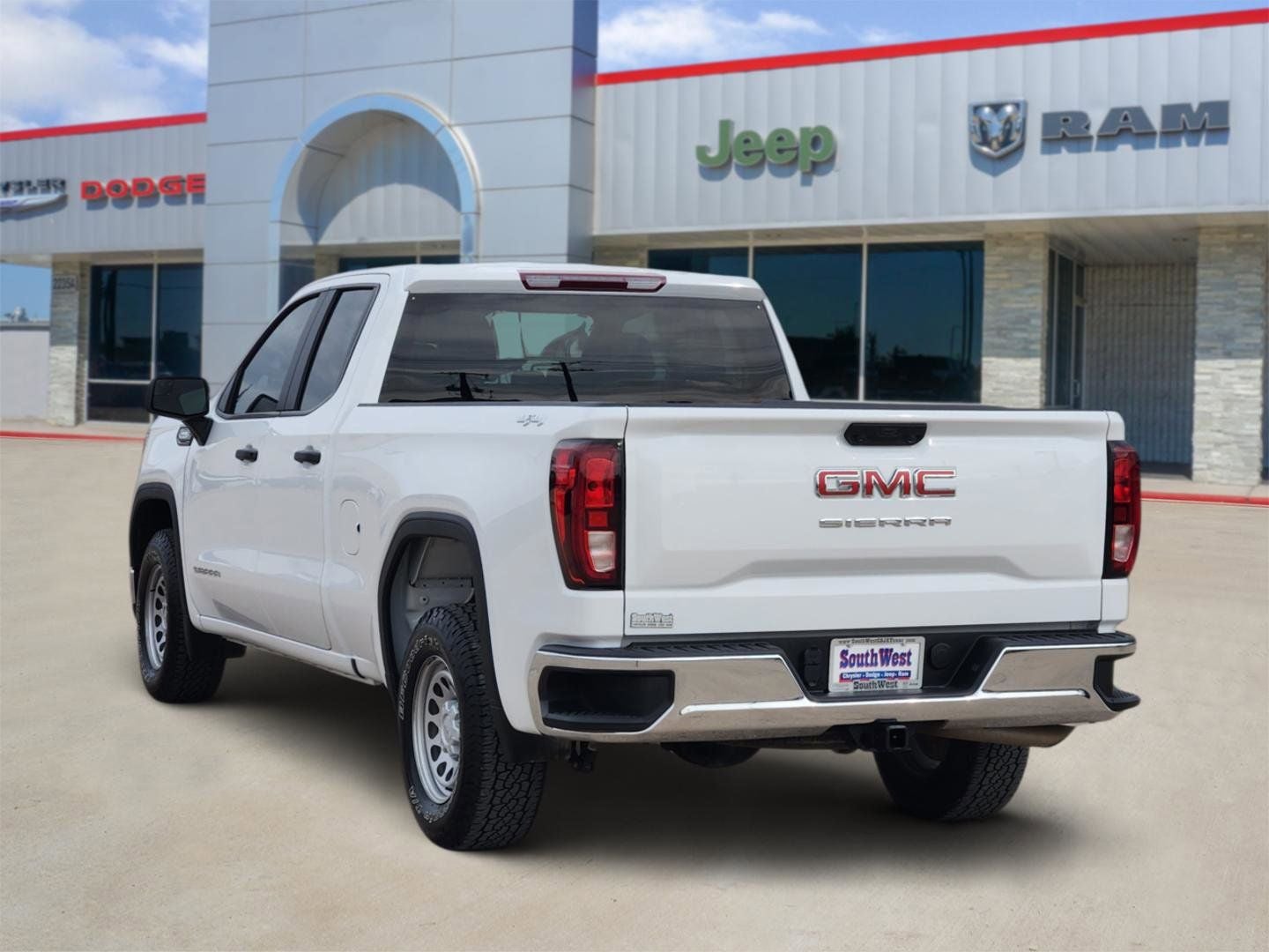 2024 GMC Sierra 1500 4WD Double Cab Standard Box Pro