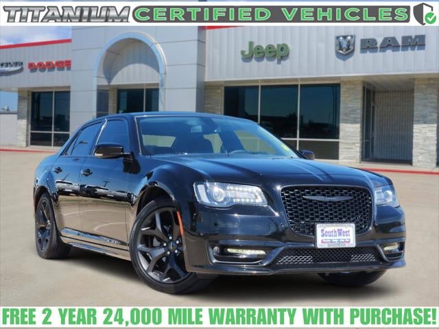 2022 Chrysler 300 Touring L