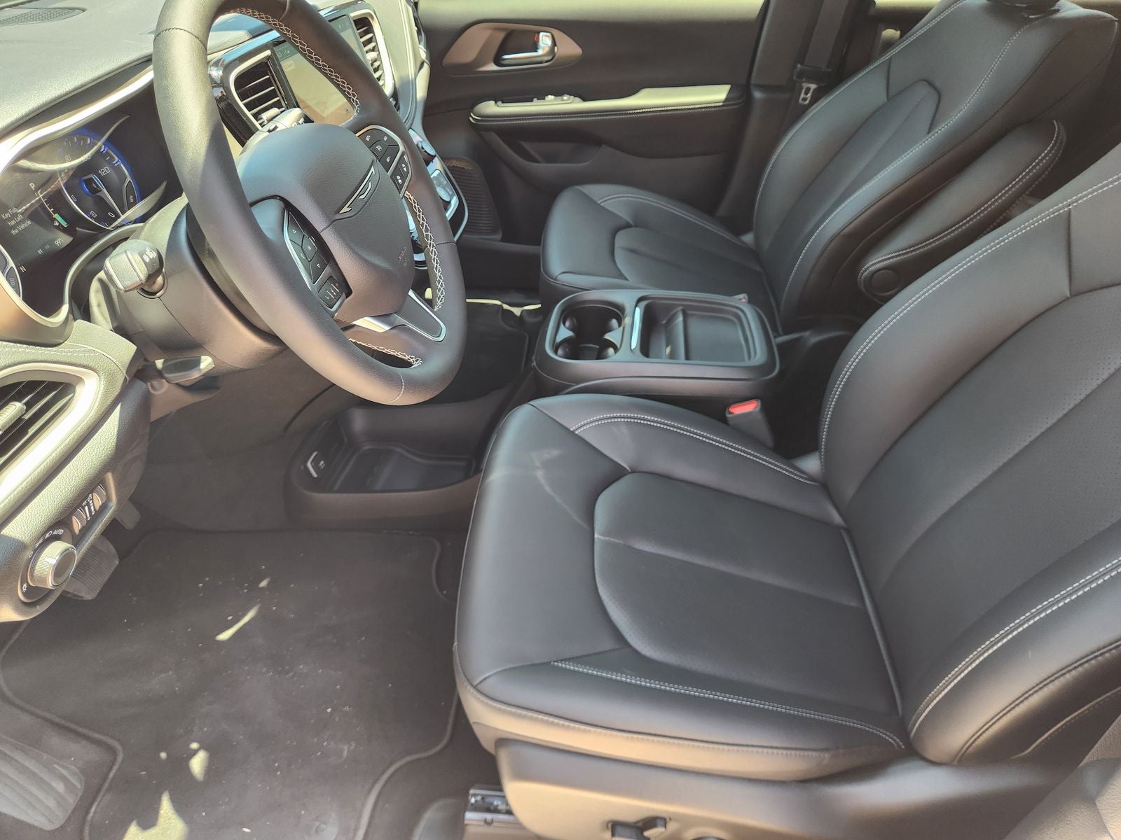 2027 Chrysler Pacifica PACIFICA SELECT