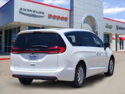 2027 Chrysler Pacifica PACIFICA SELECT