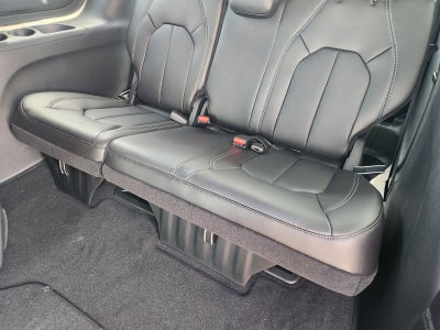 2026 Chrysler Voyager VOYAGER LX