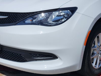 2026 Chrysler Voyager VOYAGER LX