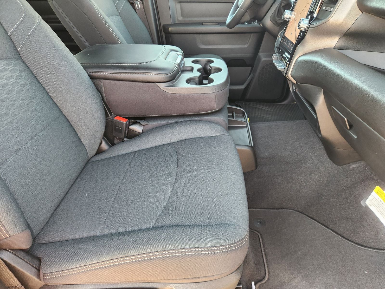 2026 RAM Ram 2500 RAM 2500 BLACK EXPRESS CREW CAB 4X4 6'4' BOX