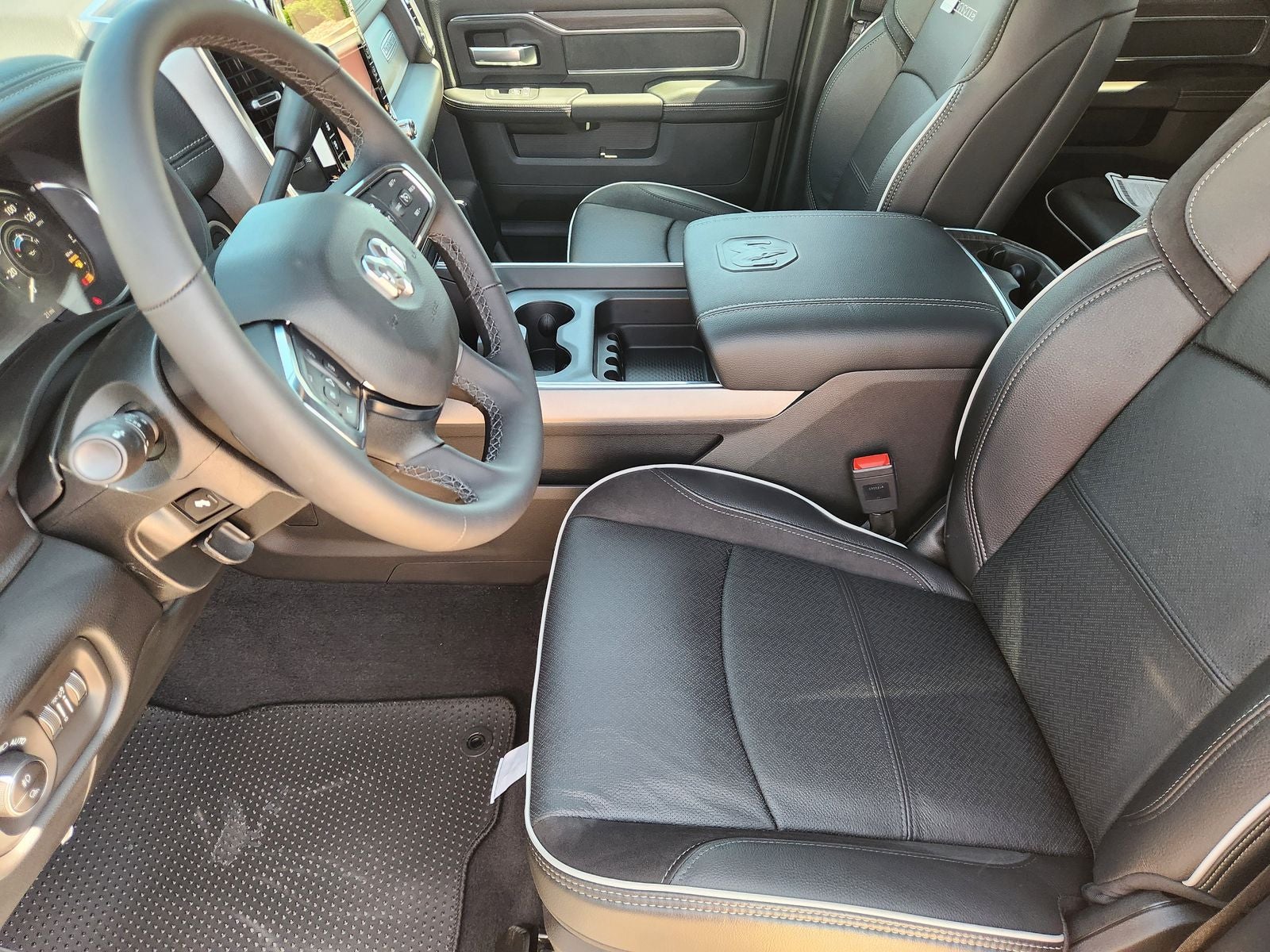 2026 RAM Ram 2500 RAM 2500 LARAMIE CREW CAB 4X4 6'4' BOX