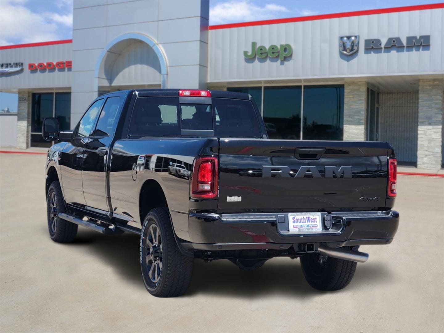 2026 RAM Ram 2500 RAM 2500 BLACK EXPRESS CREW CAB 4X4 8' BOX