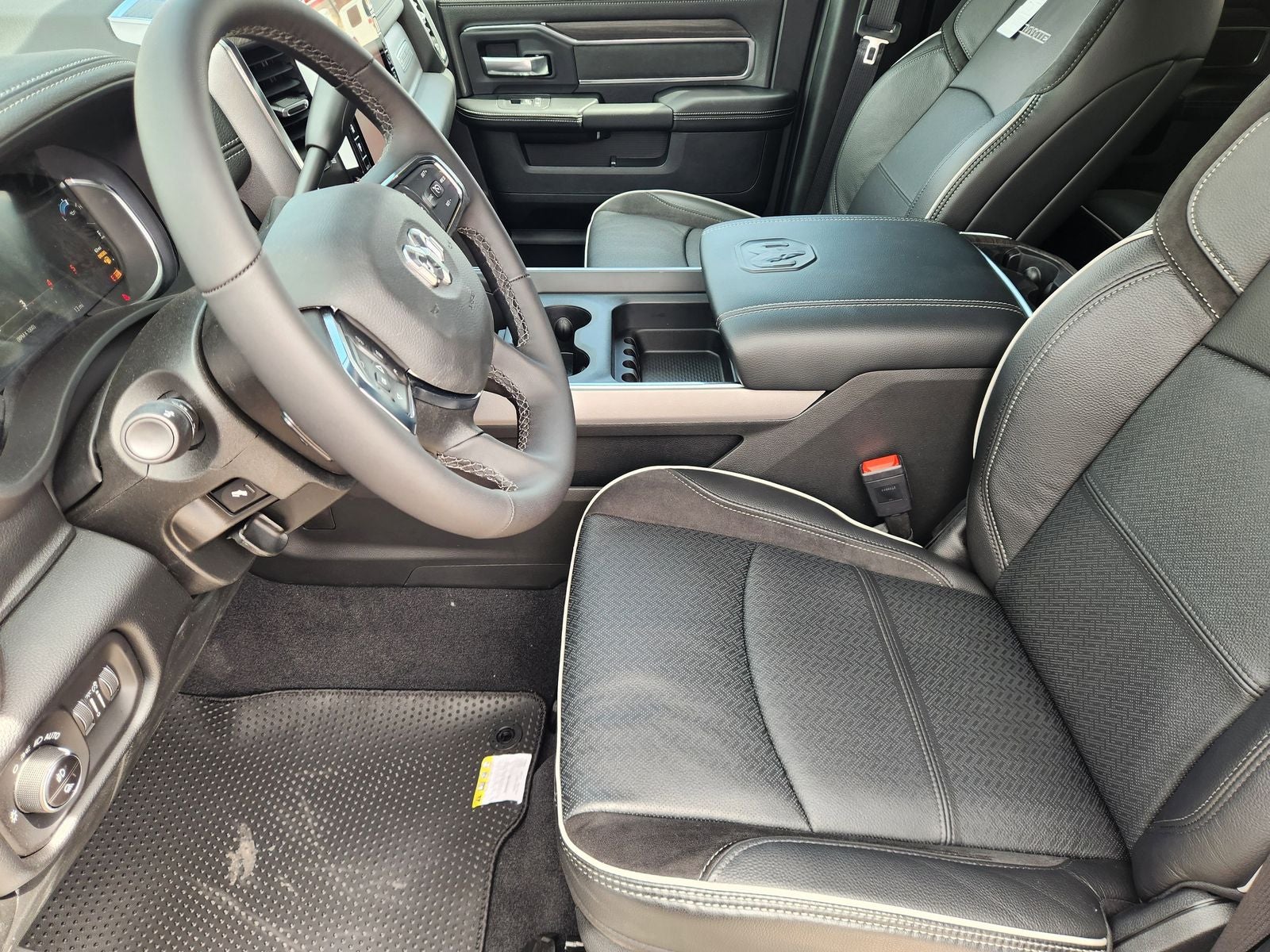 2026 RAM Ram 2500 RAM 2500 LARAMIE MEGA CAB 4X4 6'4' BOX