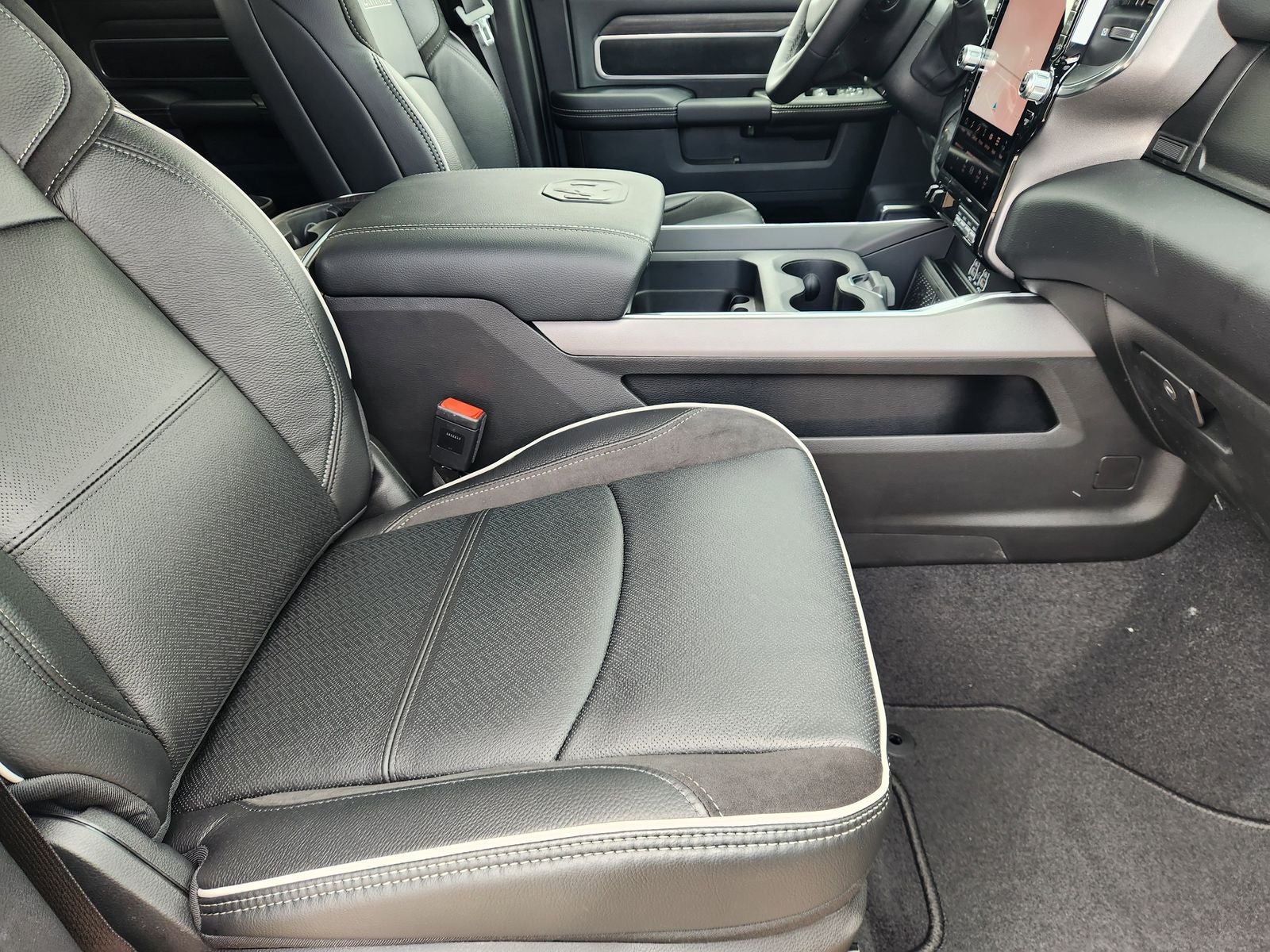 2026 RAM Ram 2500 RAM 2500 LARAMIE MEGA CAB 4X4 6'4' BOX