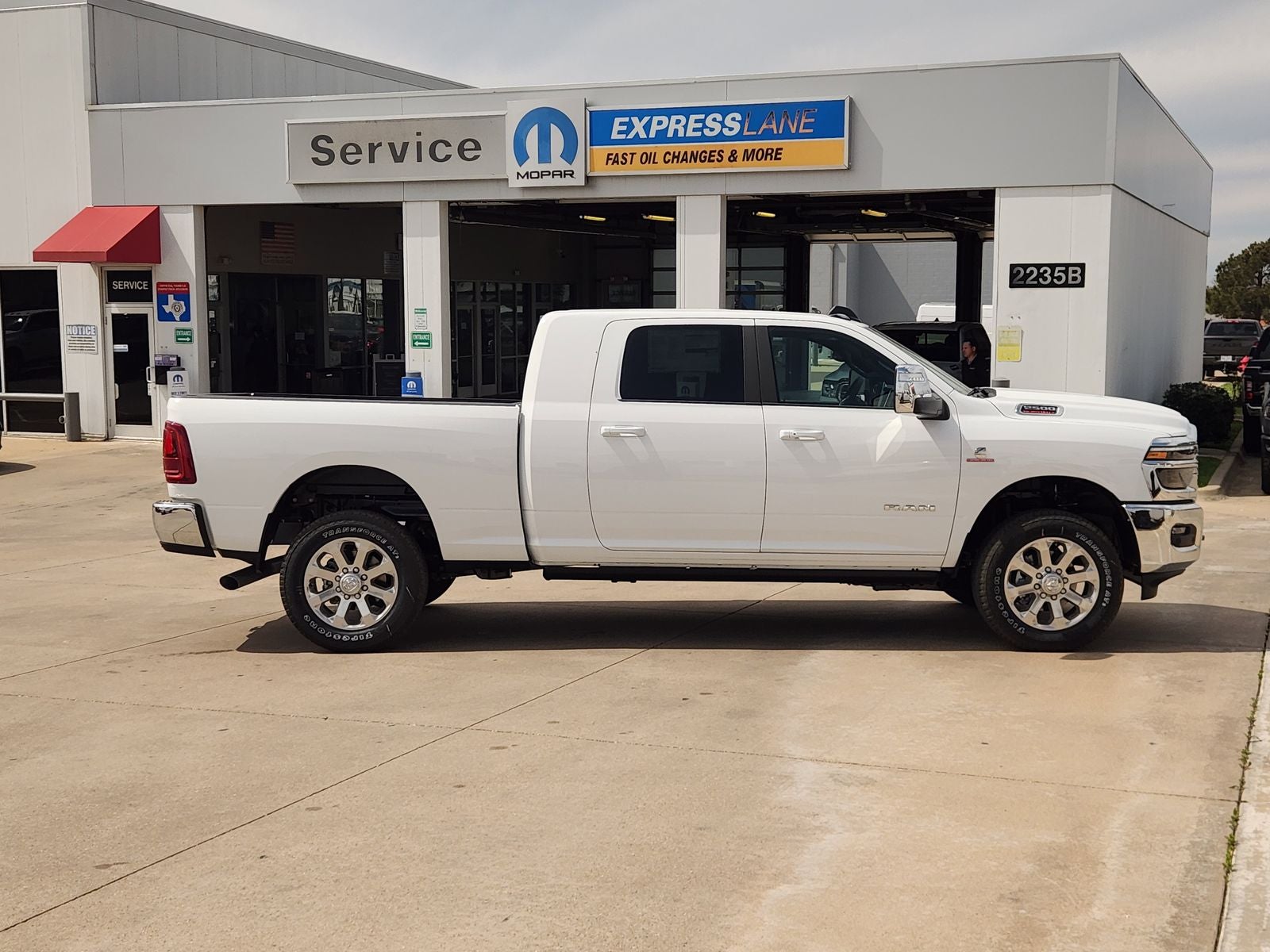 2026 RAM Ram 2500 RAM 2500 LARAMIE MEGA CAB 4X4 6'4' BOX