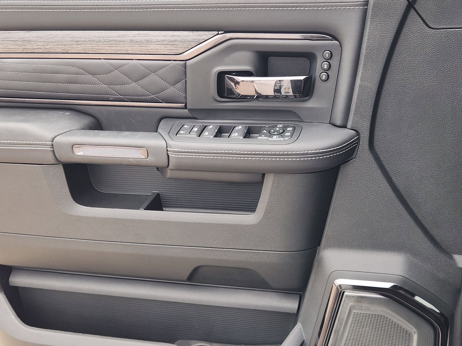 2026 RAM Ram 2500 RAM 2500 LIMITED CREW CAB 4X4 6'4' BOX