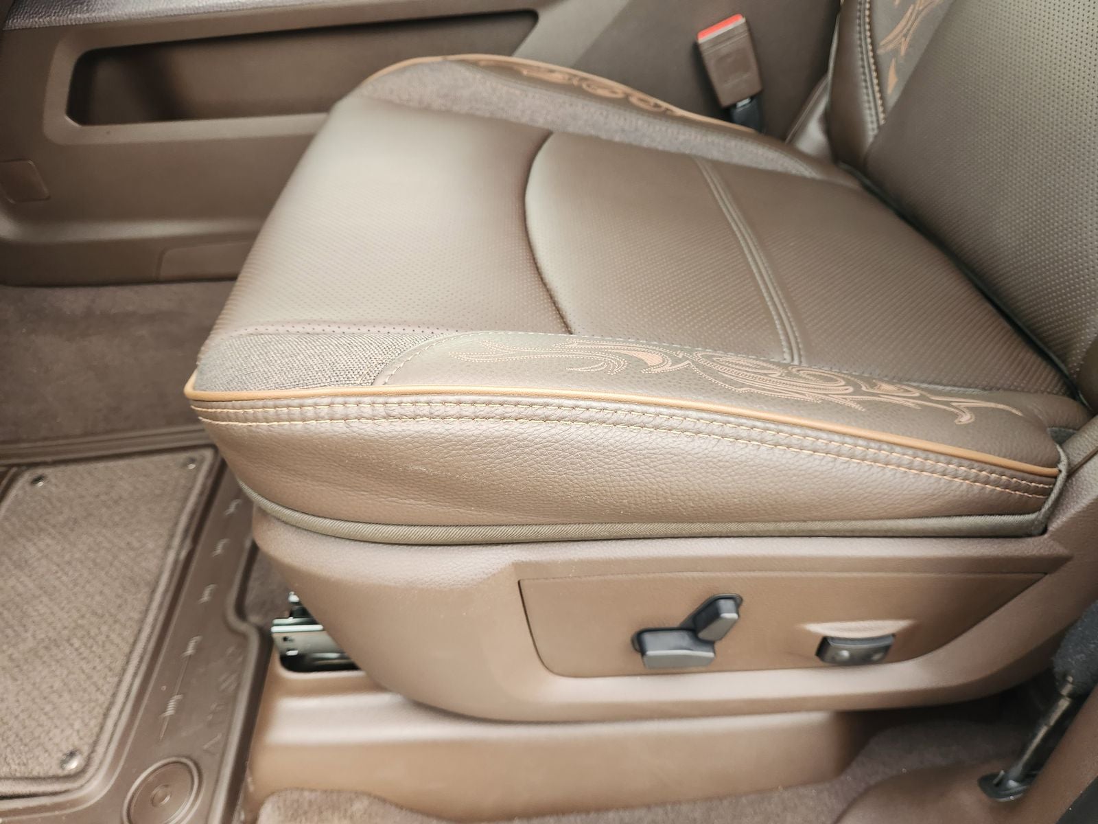 2026 RAM Ram 2500 RAM 2500 LIMITED LONGHORN MEGA CAB 4X4 6'4' BOX