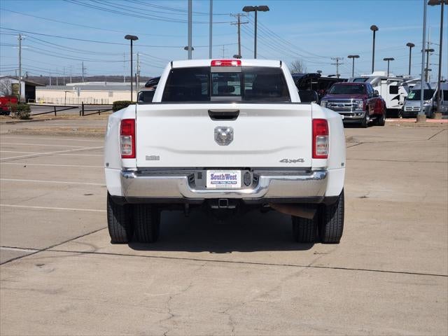 2022 RAM Ram 3500 Tradesman Crew Cab 4x4 8' Box