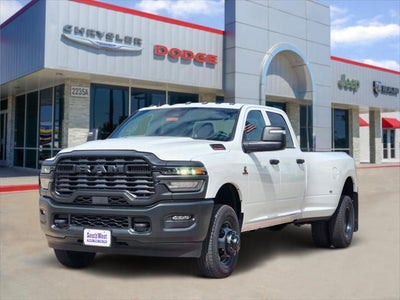 2026 RAM Ram 3500 RAM 3500 TRADESMAN CREW CAB 4X4 8' BOX