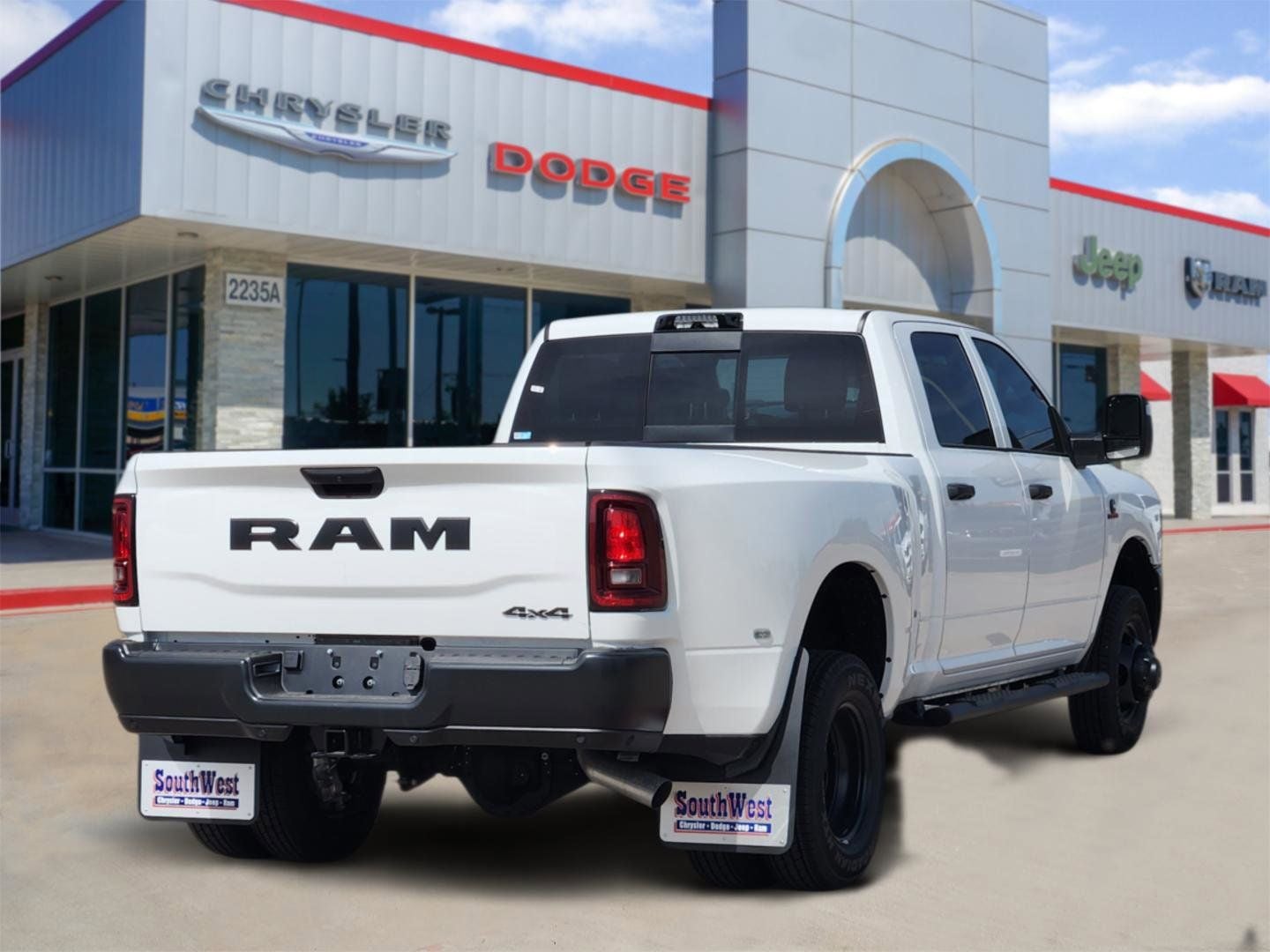 2026 RAM Ram 3500 RAM 3500 TRADESMAN CREW CAB 4X4 8' BOX