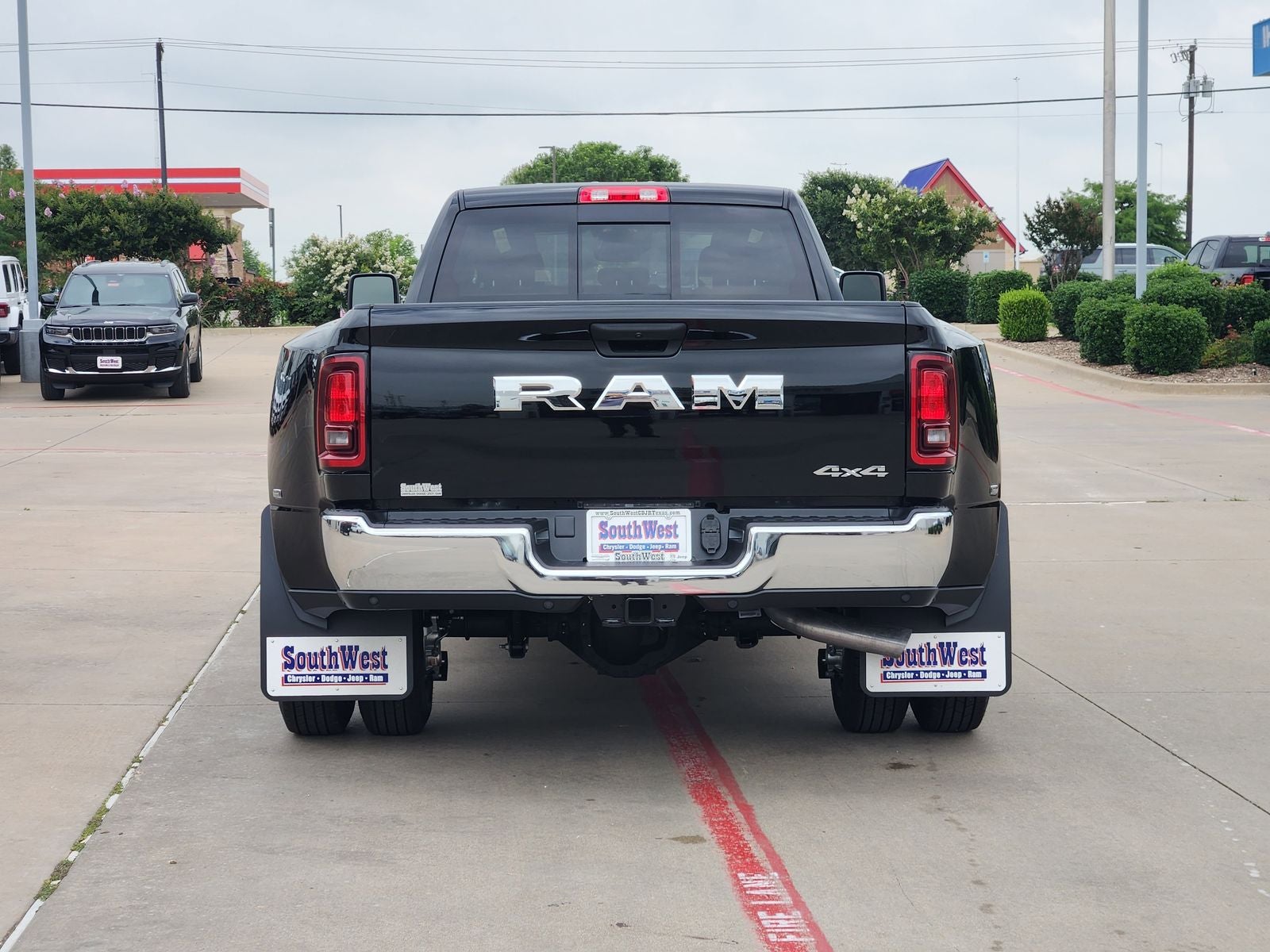 2026 RAM Ram 3500 RAM 3500 TRADESMAN CREW CAB 4X4 8' BOX