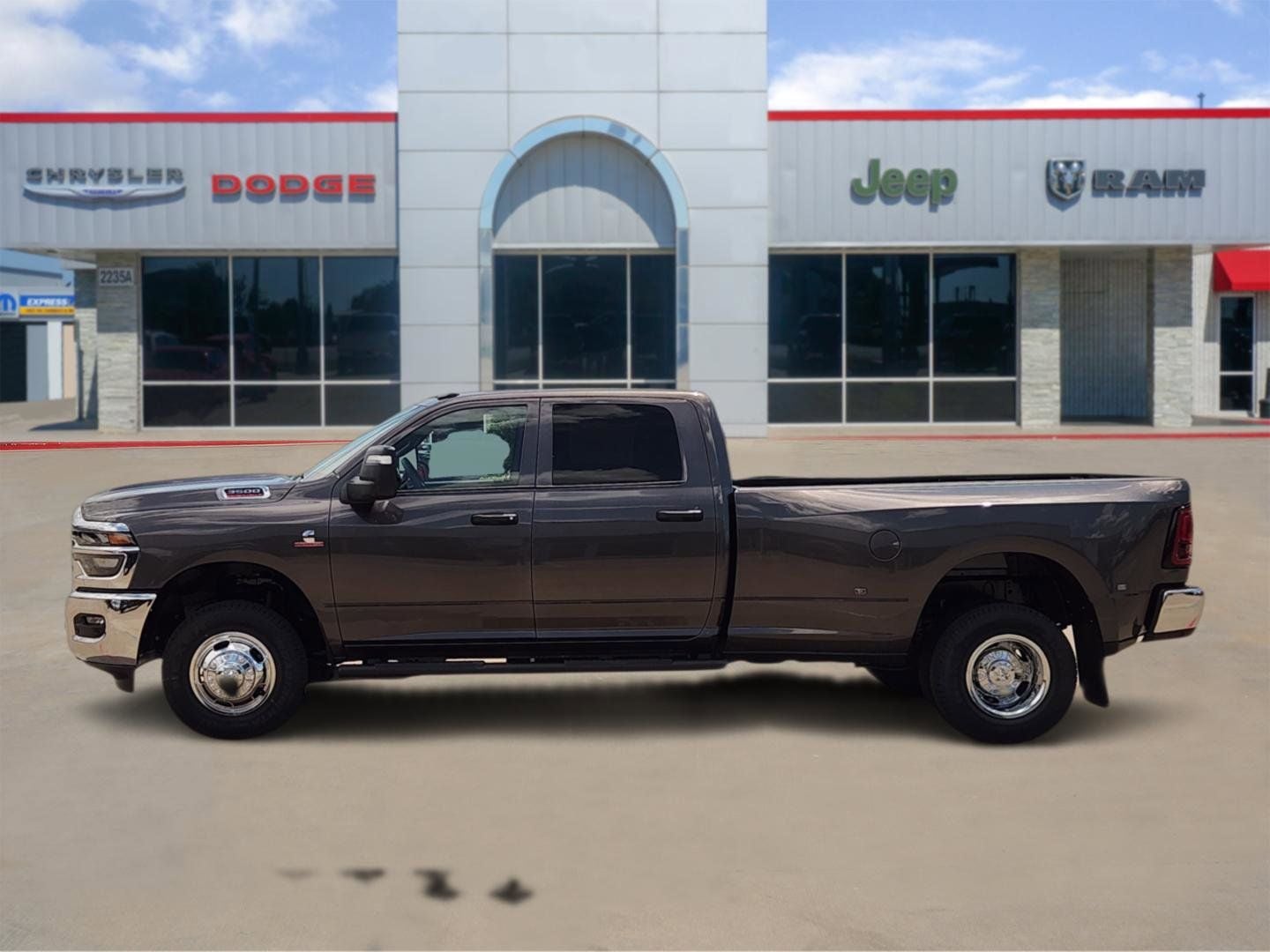 2026 RAM Ram 3500 RAM 3500 TRADESMAN CREW CAB 4X4 8' BOX
