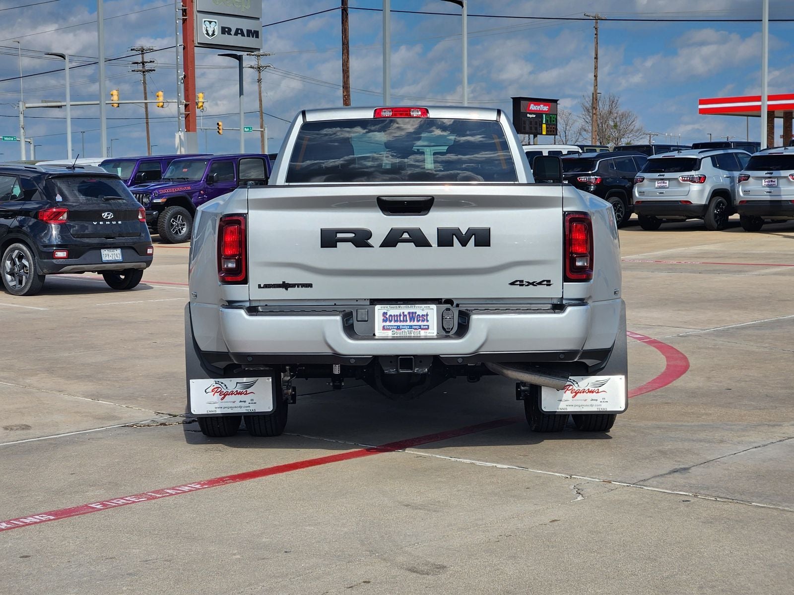 2026 RAM Ram 3500 RAM 3500 LONE STAR CREW CAB 4X4 8' BOX