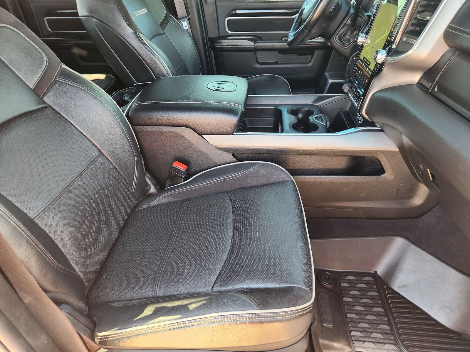 2021 RAM Ram 3500 Laramie Crew Cab 4x4 8' Box