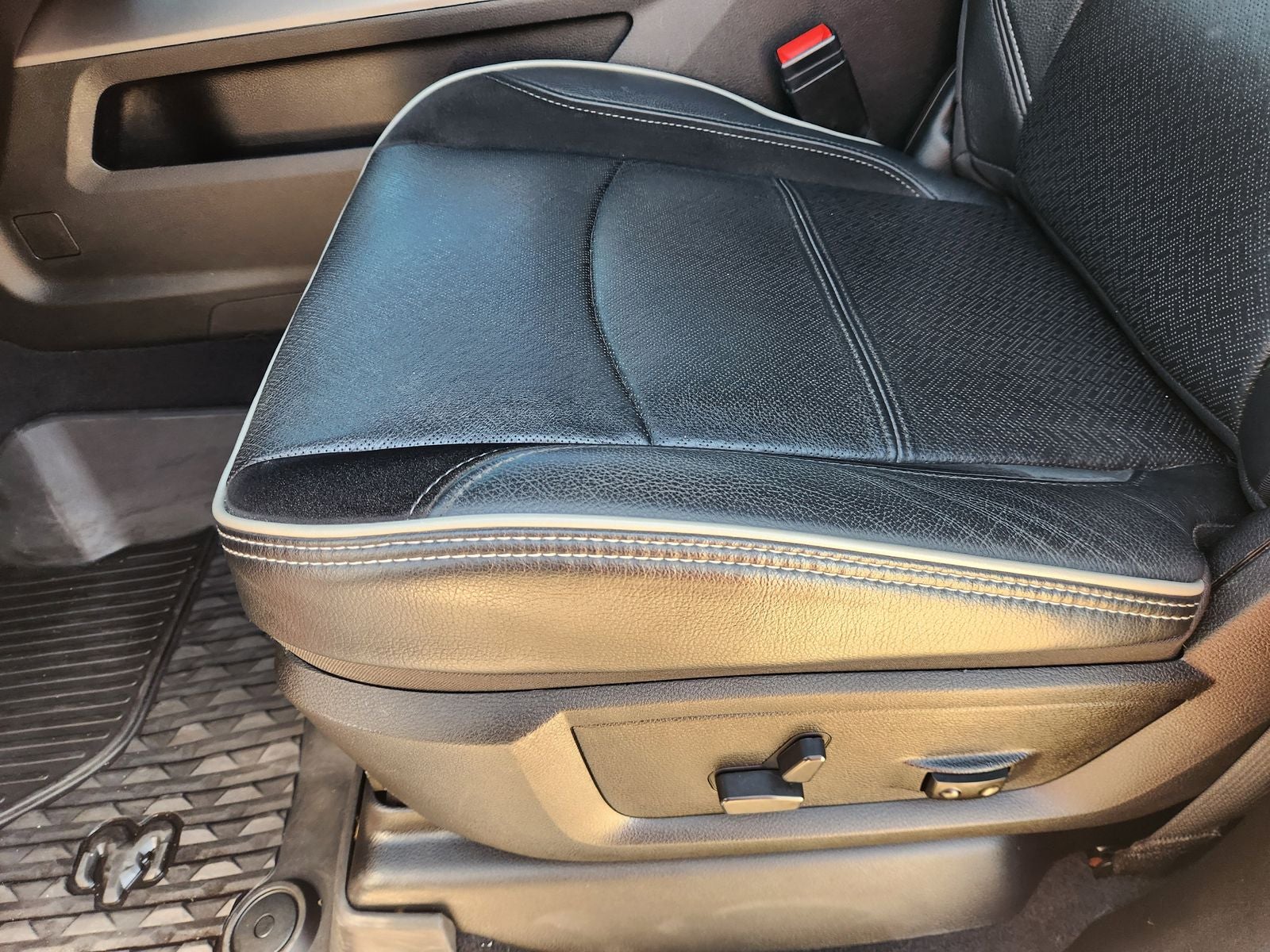 2021 RAM Ram 3500 Laramie Crew Cab 4x4 8' Box