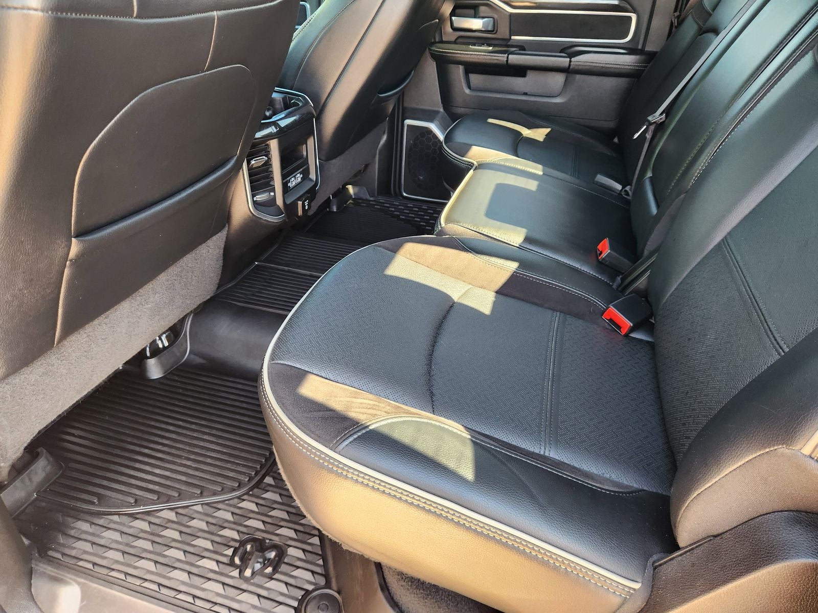 2021 RAM Ram 3500 Laramie Crew Cab 4x4 8' Box