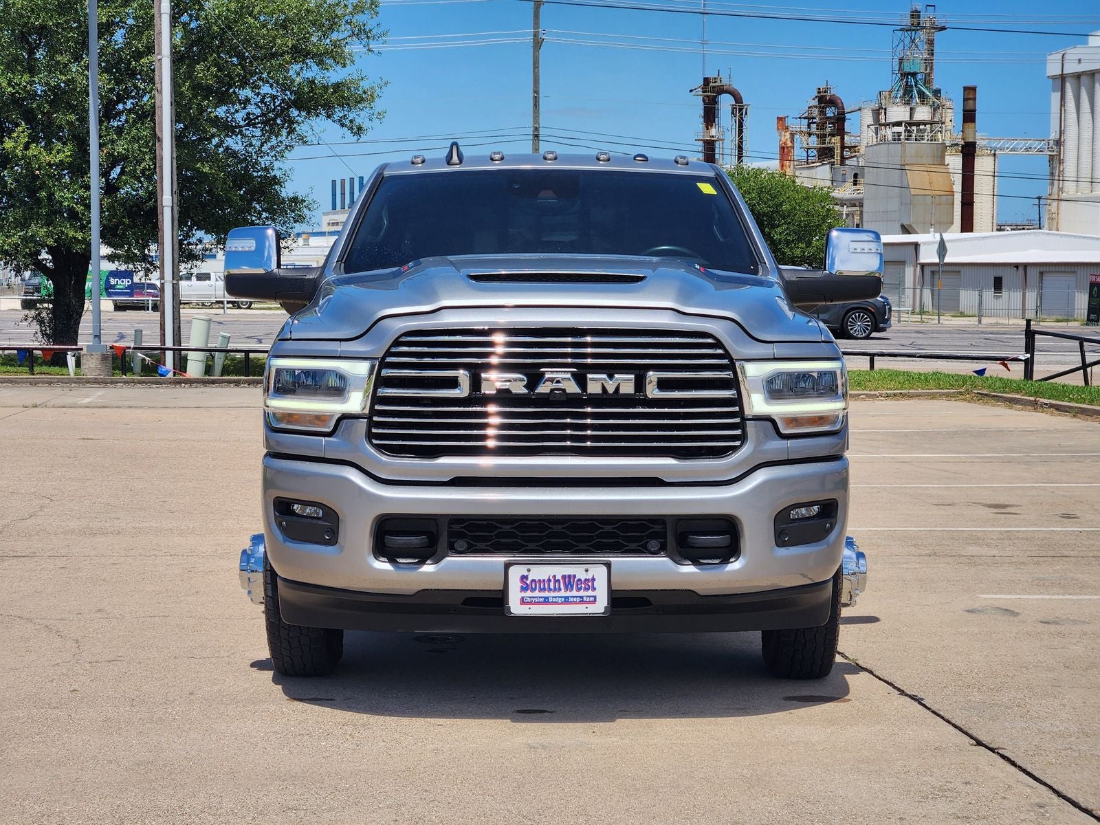 2024 RAM Ram 3500 Laramie Crew Cab 4x4 8' Box