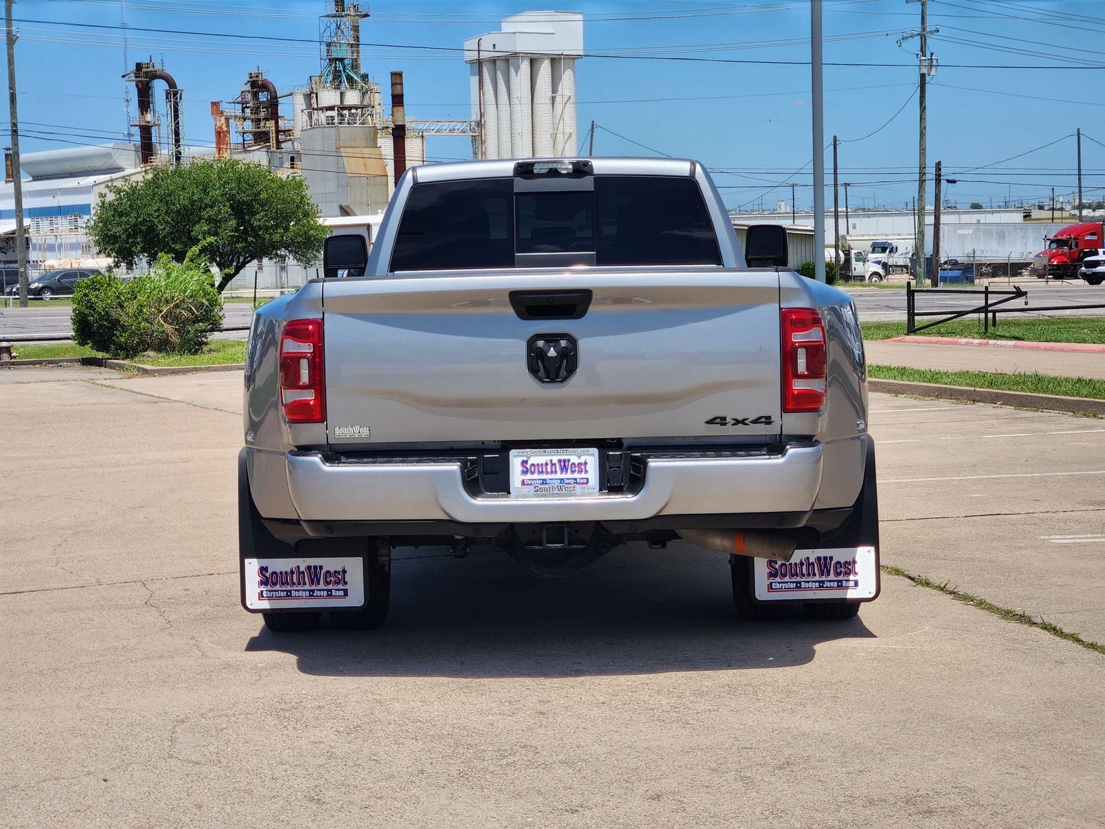 2024 RAM Ram 3500 Laramie Crew Cab 4x4 8' Box