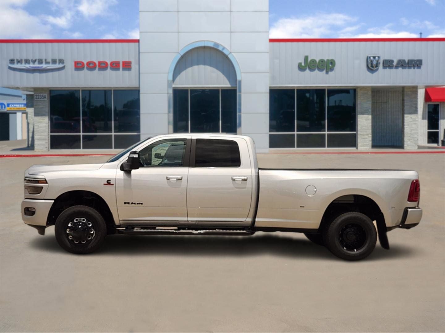 2026 RAM Ram 3500 RAM 3500 LARAMIE CREW CAB 4X4 8' BOX
