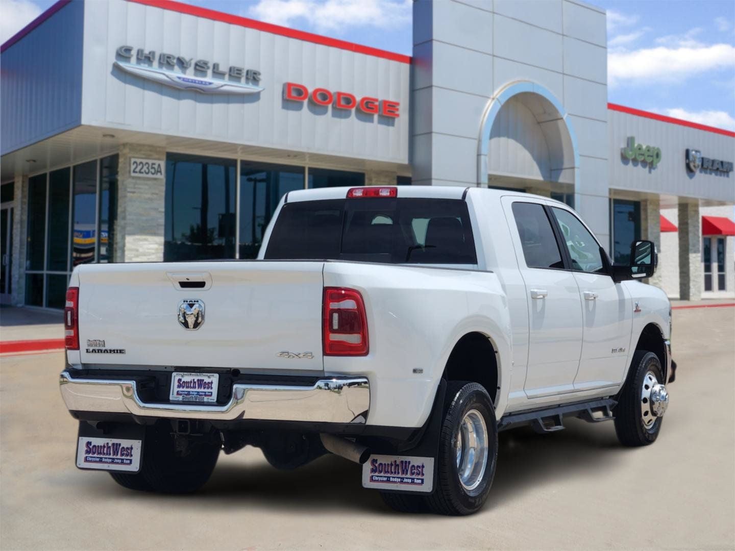 2024 RAM Ram 3500 Laramie Mega Cab 4x4 6'4' Box