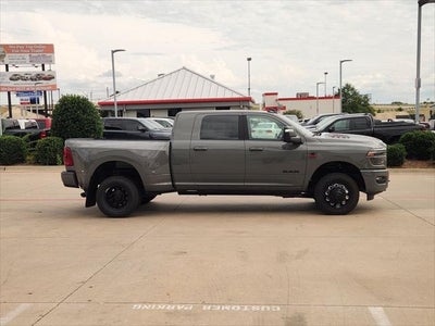 2026 RAM Ram 3500 RAM 3500 LARAMIE MEGA CAB 4X4 6'4' BOX
